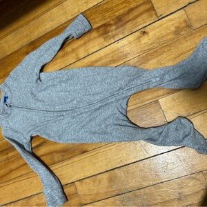 Old Navy Gray Kids Pajamas